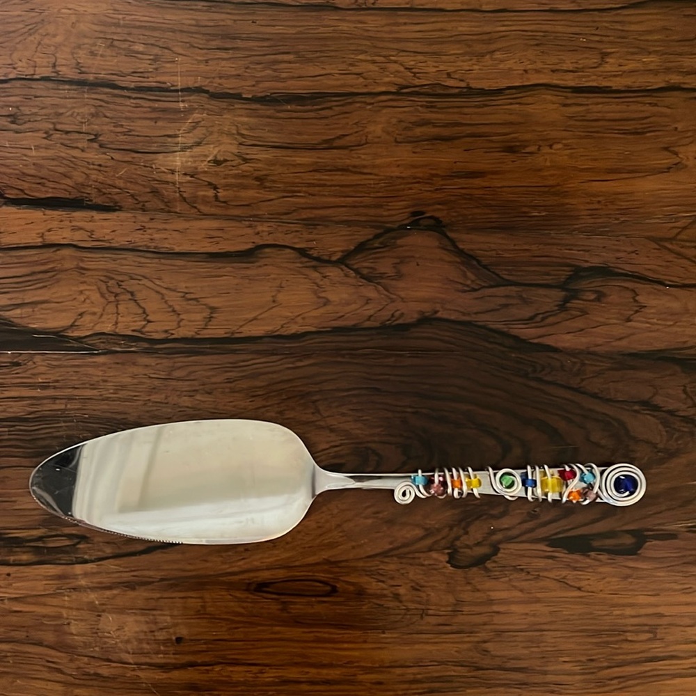Cake knife